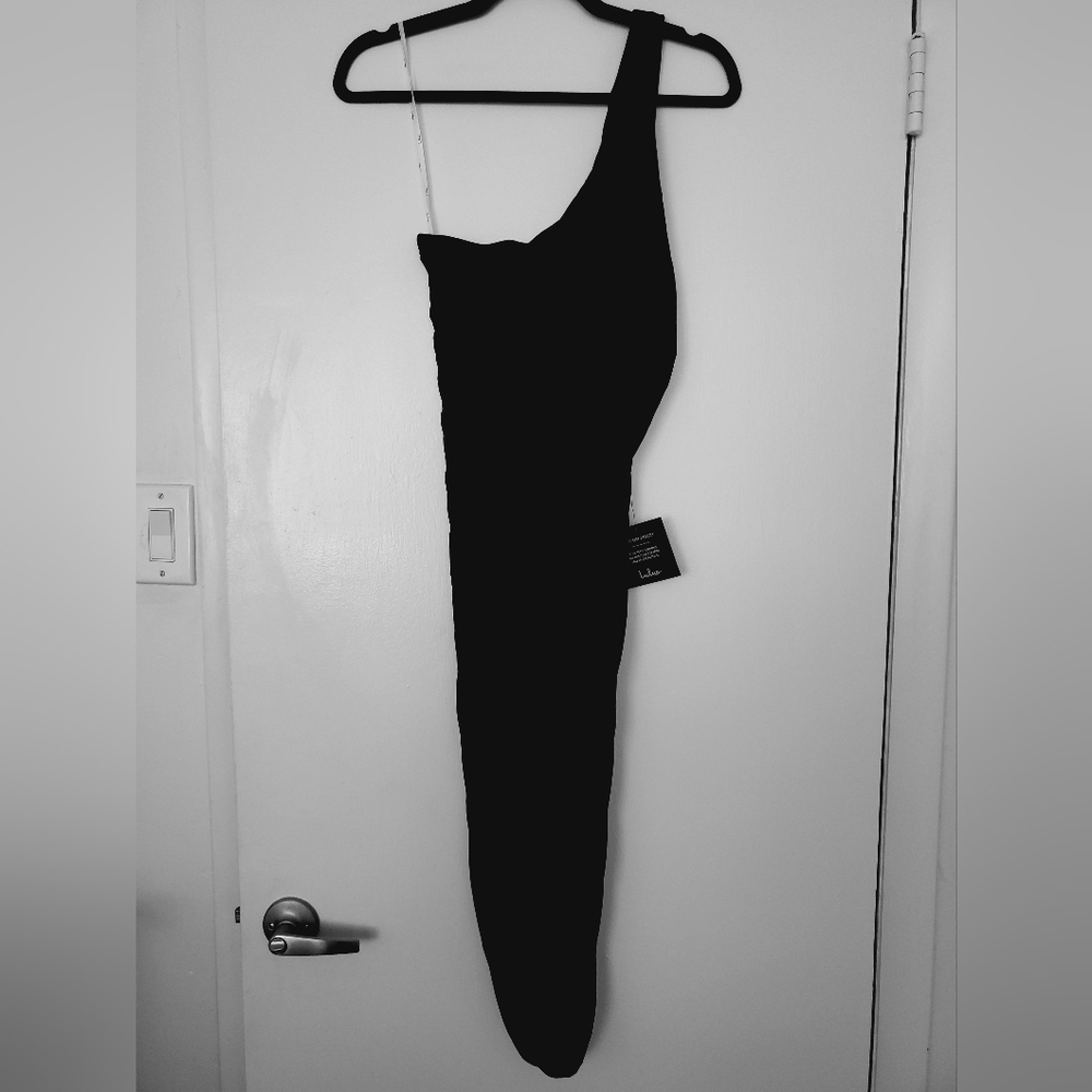 Lulu's Sleek Black One-Shoulder Dress